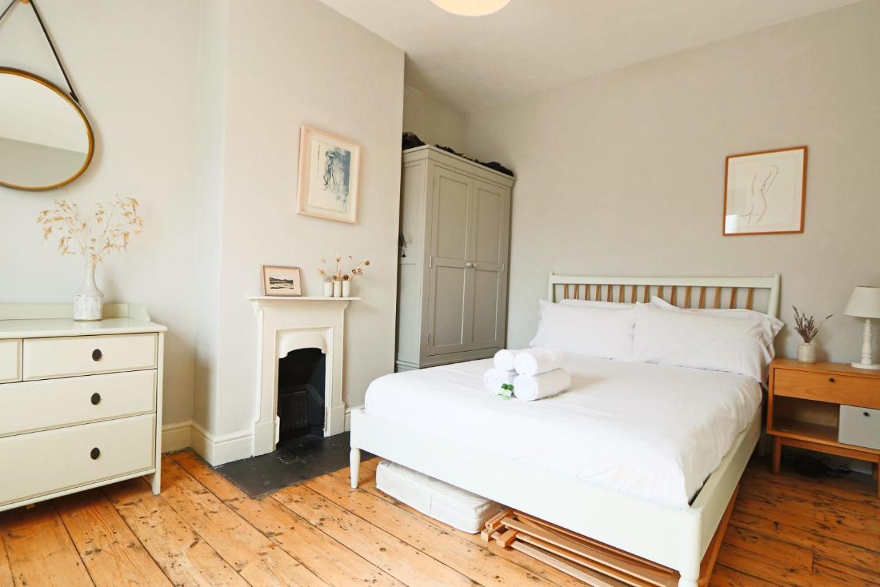 Dunford Road 2 Bedroom House Leilighet