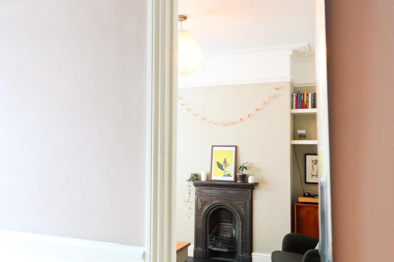 Dunford Road 2 Bedroom House Leilighet Bristol